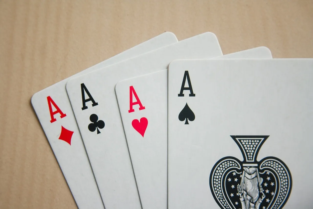 Mains au poker : comment profiter pleinement de toutes les cartes